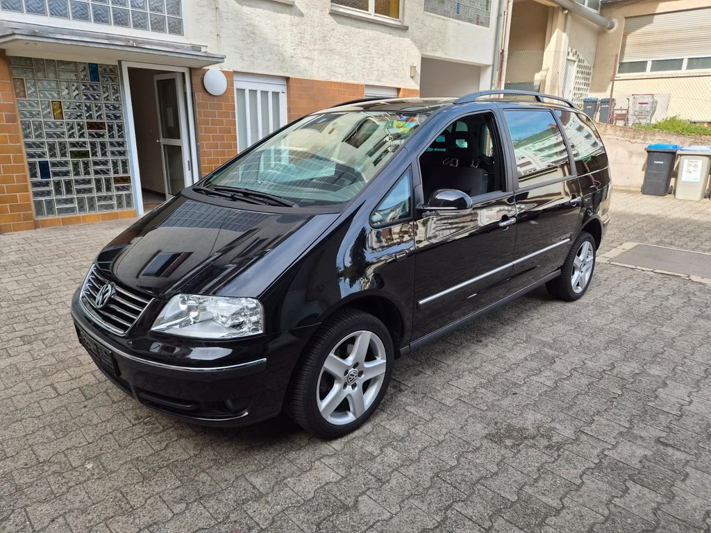 Volkswagen Sharan 2.0 / 1.Hand / TÜV NEU