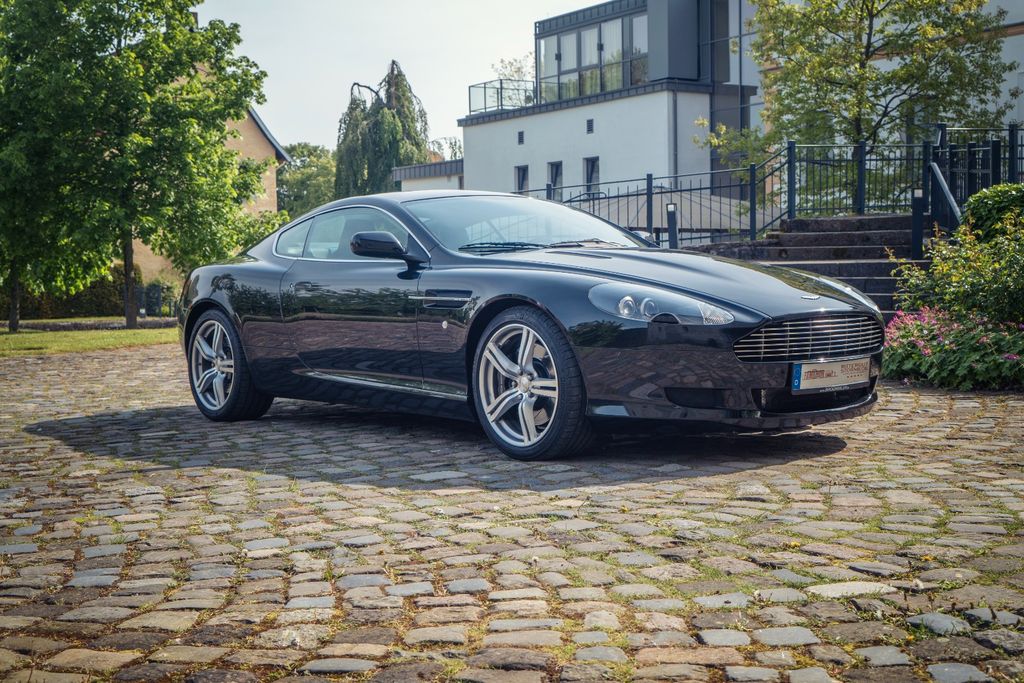 Bild des Angebotes Aston Martin DB9 2+2 Coupé AT RESTOMOD