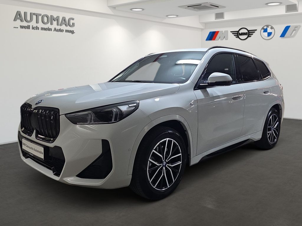 Bild des Angebotes BMW iX1 xDrive30 M-Sport*DrivAssPlus*ParkAss*AHK