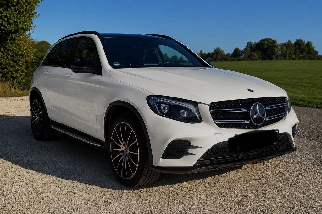 Bild des Angebotes Mercedes-Benz GLC 300 4M AMG|AIRMATIC|Pano|Distr. |360°|Burm