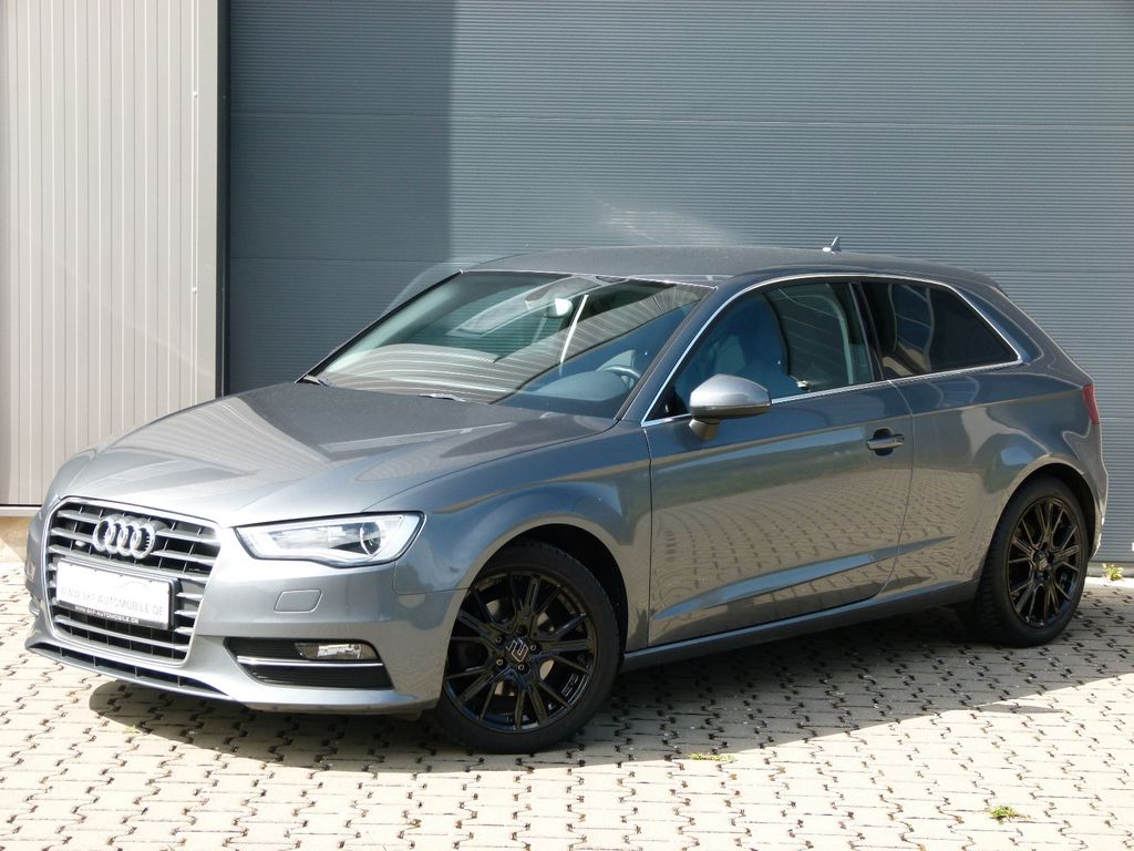 Bild des Angebotes Audi A3 Sport S-tronic Navi PDC drive/selct Sitzheiz.