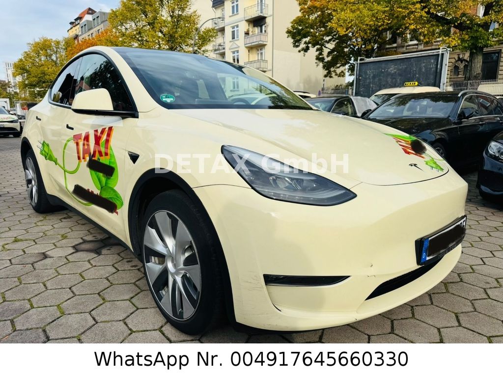 Tesla Model Y Standard Range RWD Original Farbe Weiß