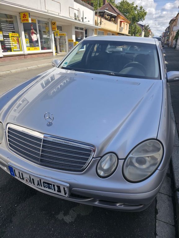 Bild des Angebotes Mercedes-Benz E 200 KOMPRESSOR CLASSIC Classic