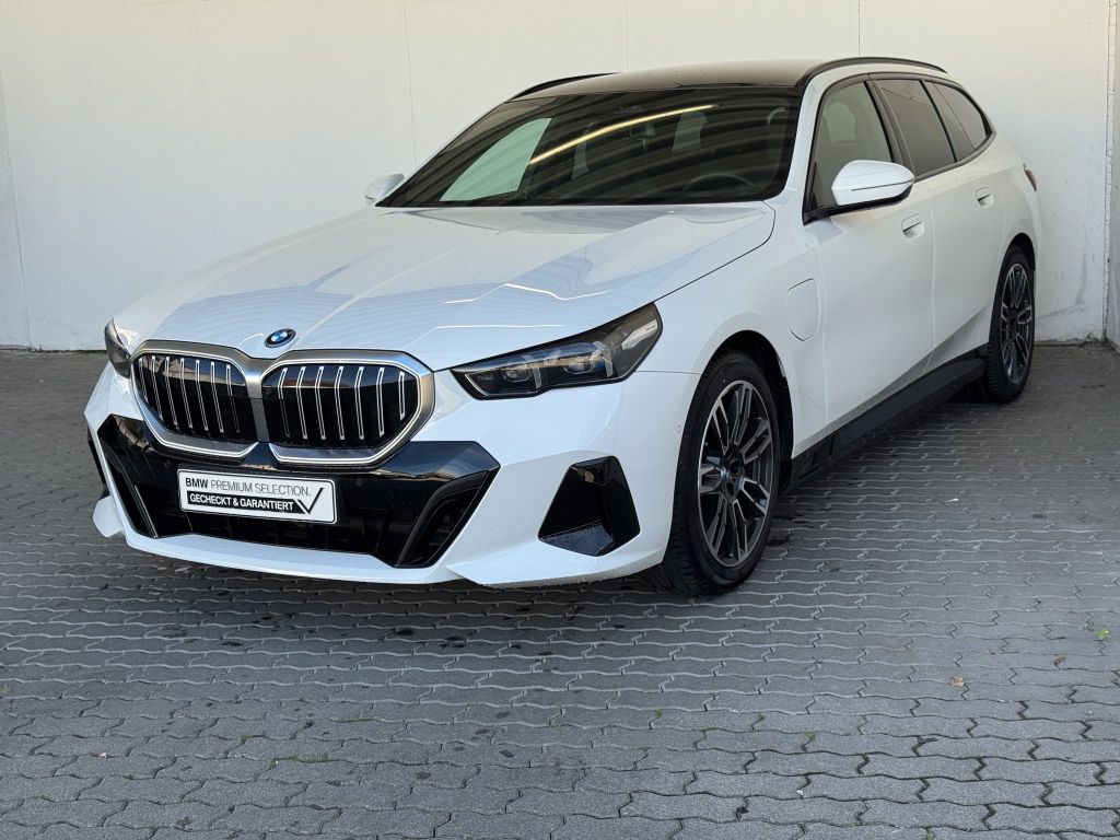 Bild des Angebotes BMW 550e xDrive Touring M Sport Navi.LED.ACC.AHK.360