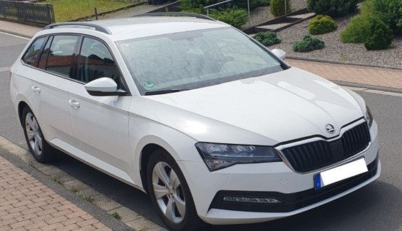 Bild des Angebotes Skoda Superb 2.0 TDI SCR DSG ACTIVE Combi ACTIVE