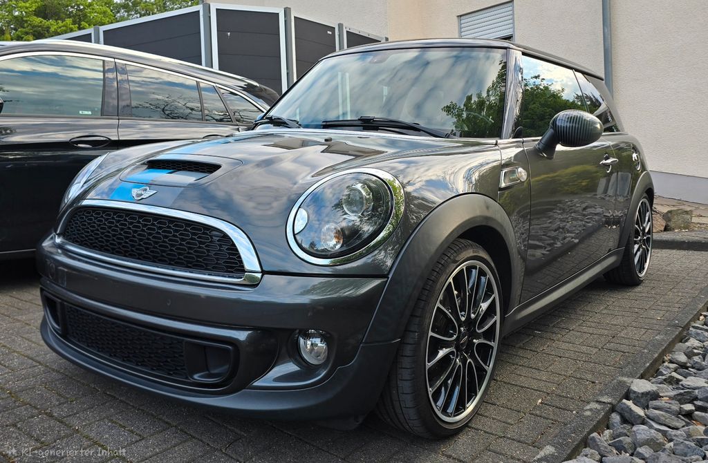 Bild des Angebotes MINI Cooper S Bayswater mit Standheizung