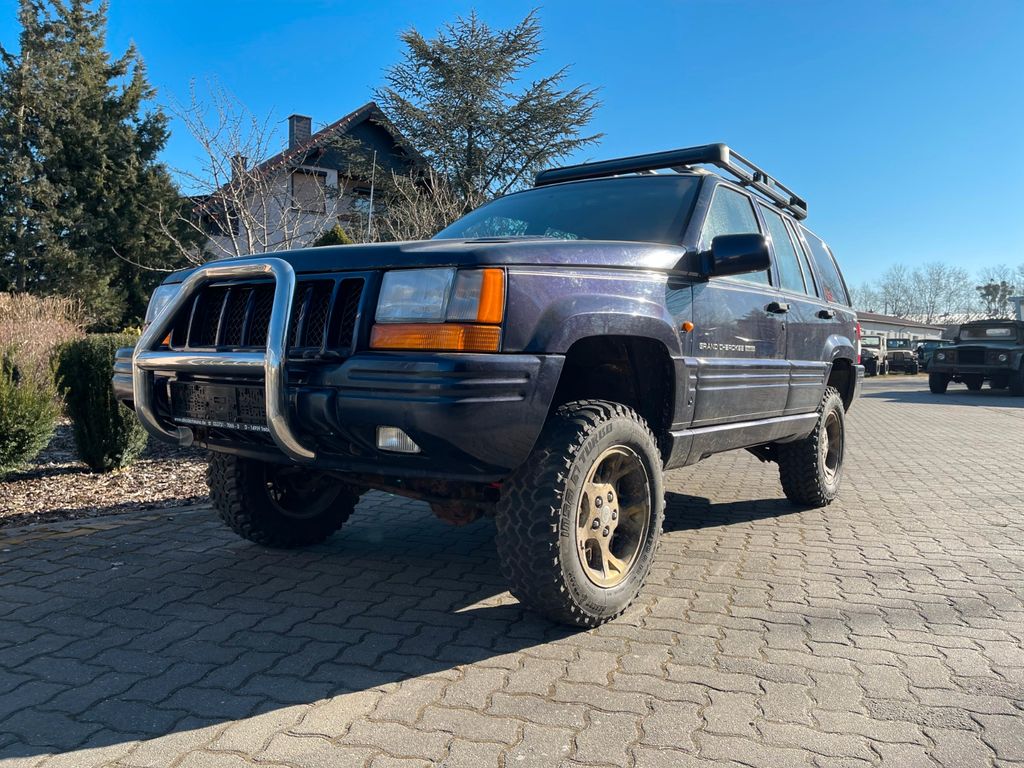 Jeep Grand Cherokee Limited LX 5.9 Auto