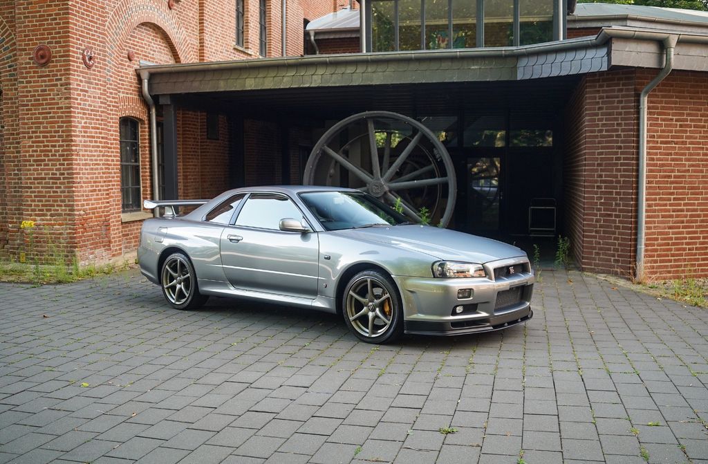Nissan Skyline R34 GTR M-Spec