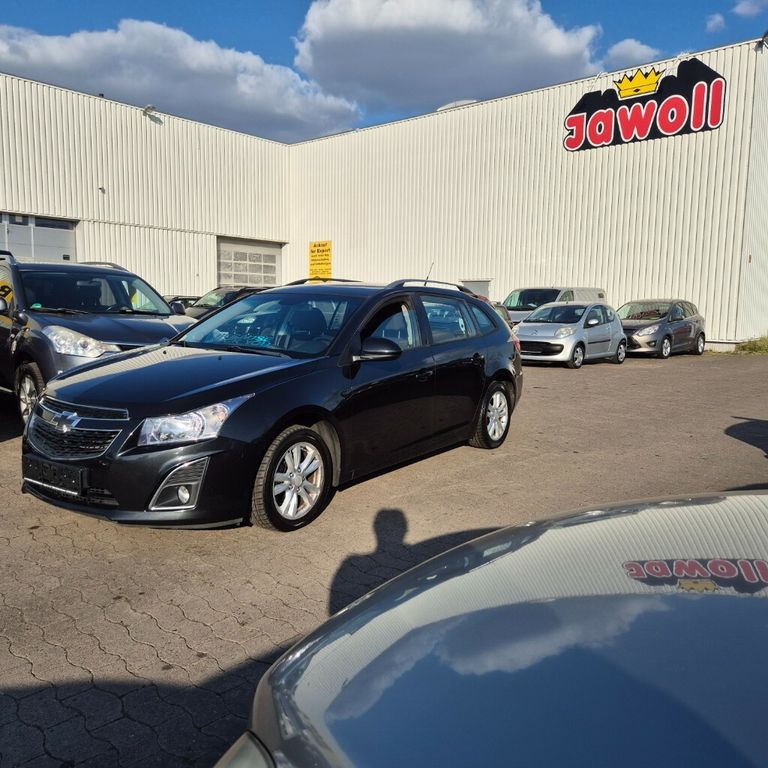 Bild des Angebotes Chevrolet Cruze 1,7 CDTI LT+ EURO 5 AHK ALU KLIMAAUTOMATIK