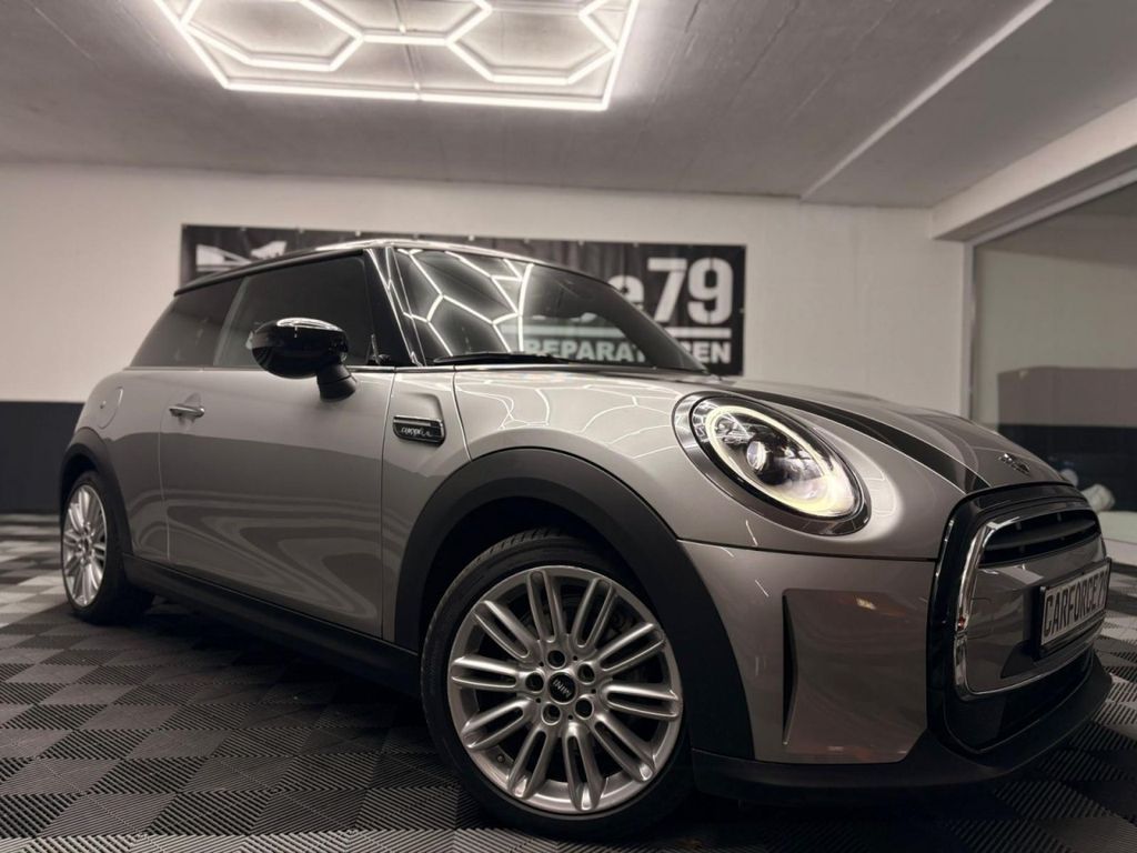 Bild des Angebotes MINI Cooper AUTOMATIK SITZ-/STANDHZG DAB KLIMAAUTO