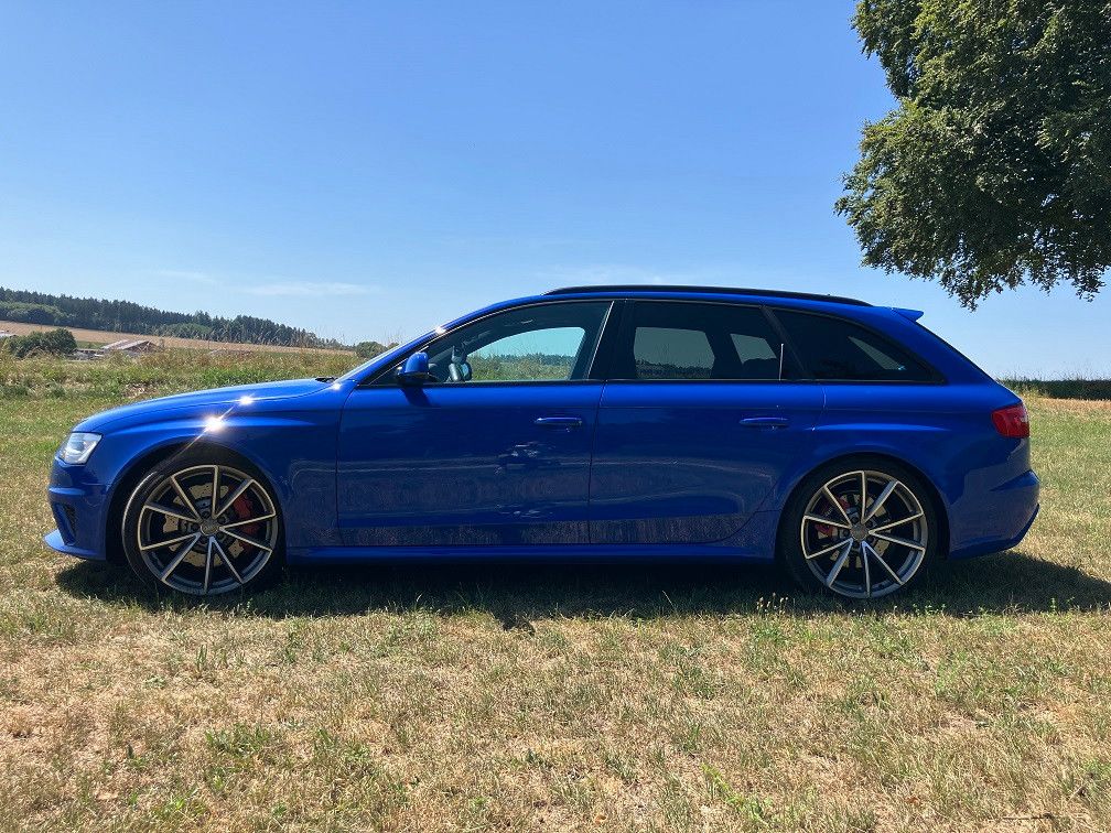 Audi RS4 4.2 Nogaro selection Avant 1 von ca. 60Stück