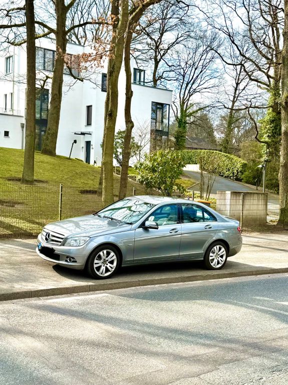 Bild des Angebotes Mercedes-Benz C 250 CGI Automatik *TÜV NEU* sehr gepflegt