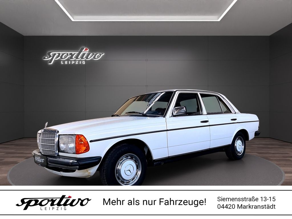 Bild des Angebotes Mercedes-Benz 230 W123