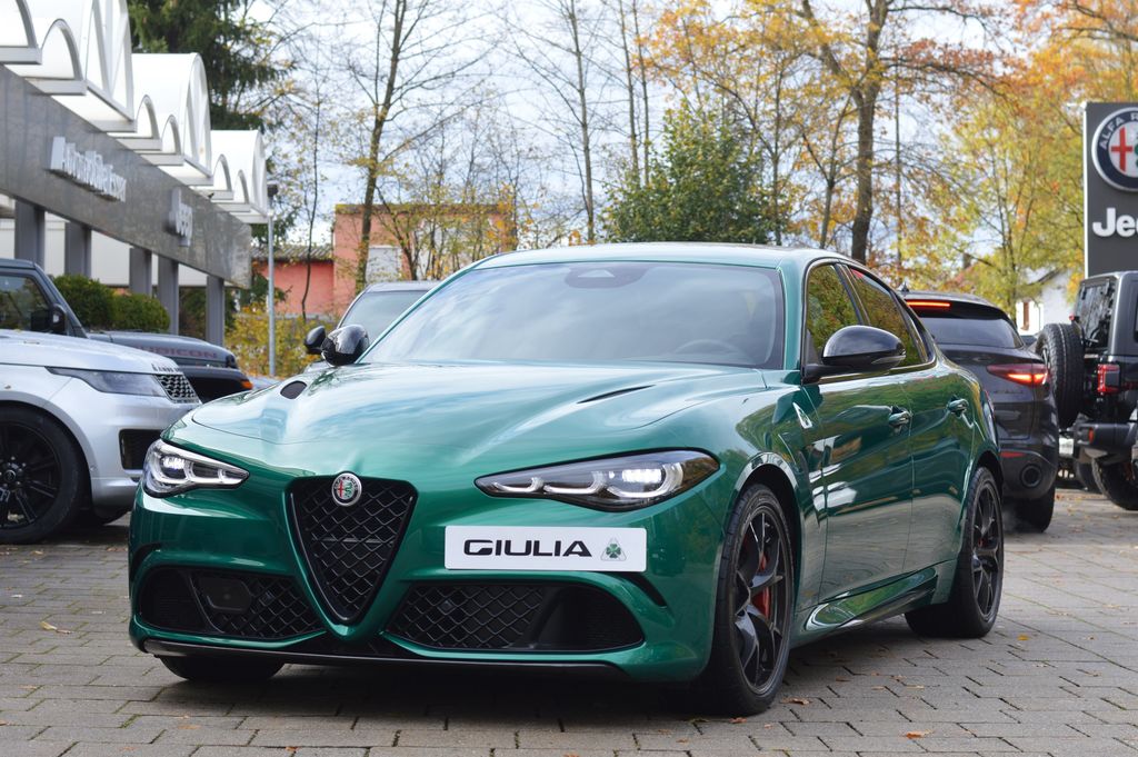 Bild des Angebotes Alfa Romeo Giulia Quadrifoglio V6 2.9l 520PS/TECH-PACK/19"