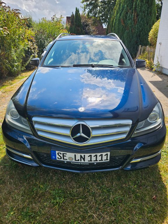 Bild des Angebotes Mercedes-Benz 220