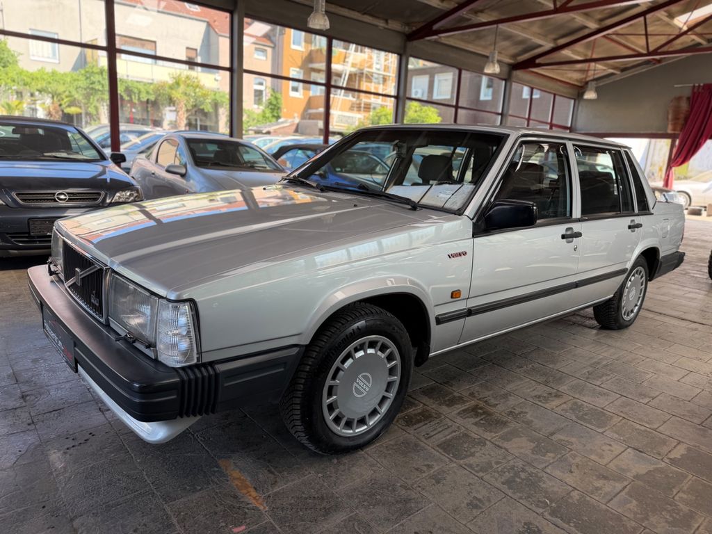 Bild des Angebotes Volvo 740 GL Limousine (Garagenfahrzeug)