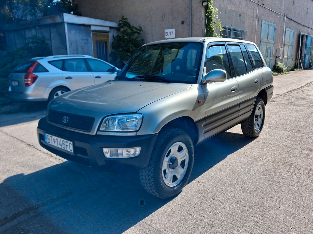 Toyota RAV 4 cool