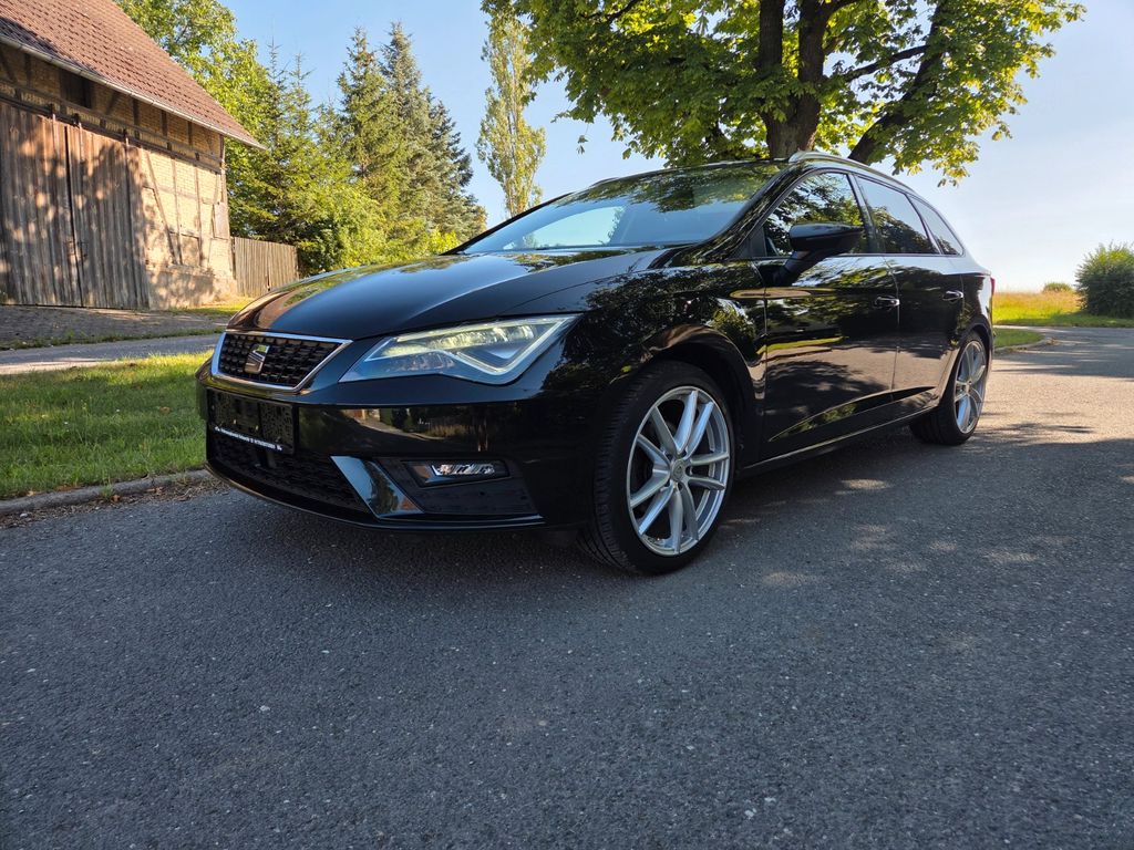 Bild des Angebotes Seat Leon ST 1.6 TDI 85kW Style LED/KOMBI SERVICE NEU