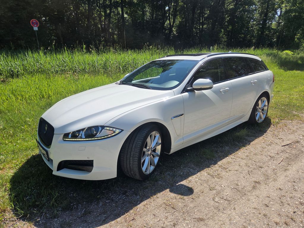 Bild des Angebotes Jaguar XF 2.2 Diesel Sportbrake Black Pack