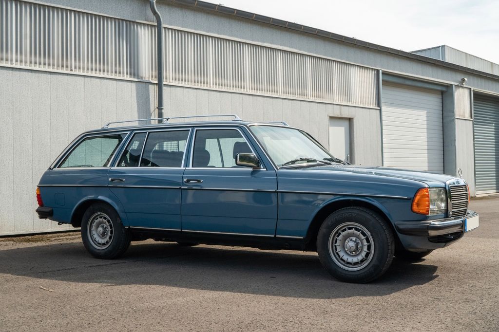 Bild des Angebotes Mercedes-Benz 230 TE Erstzulassung 1983