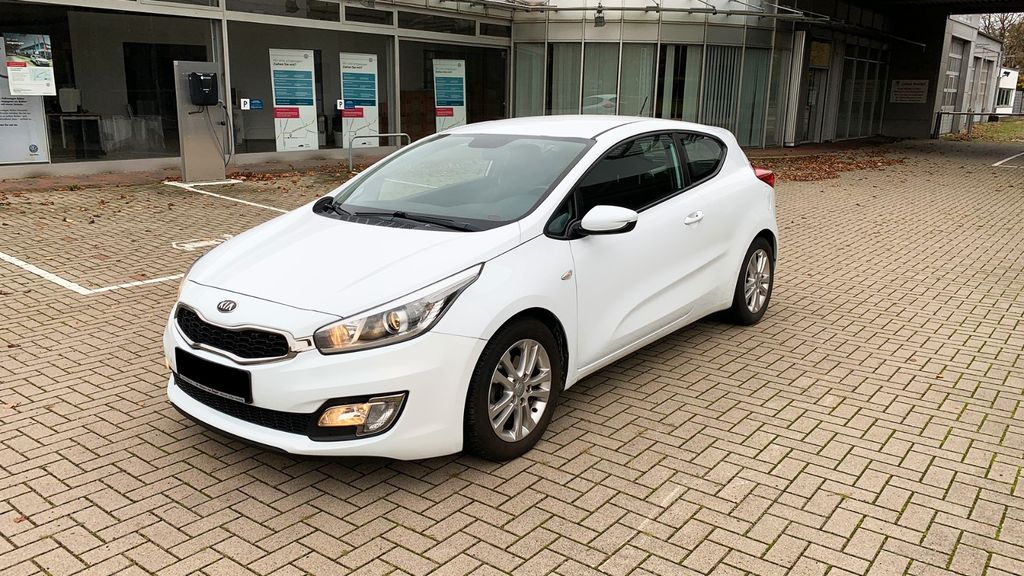 Bild des Angebotes Kia ProCeed 1.6 GDI - TÜV NEU!, PDC, KLIMA, AHK,