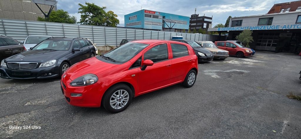 Bild des Angebotes Fiat Punto 1.2 8V MORE Klimaaut.Tempo.SHZ*Bluet*PDC*1