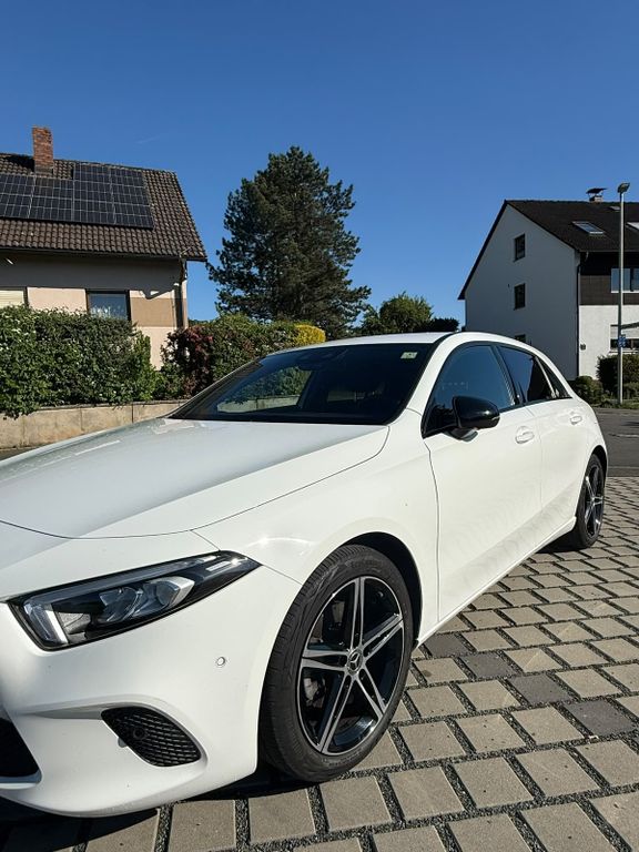 Bild des Angebotes Mercedes-Benz 200 Kompaktlimousine