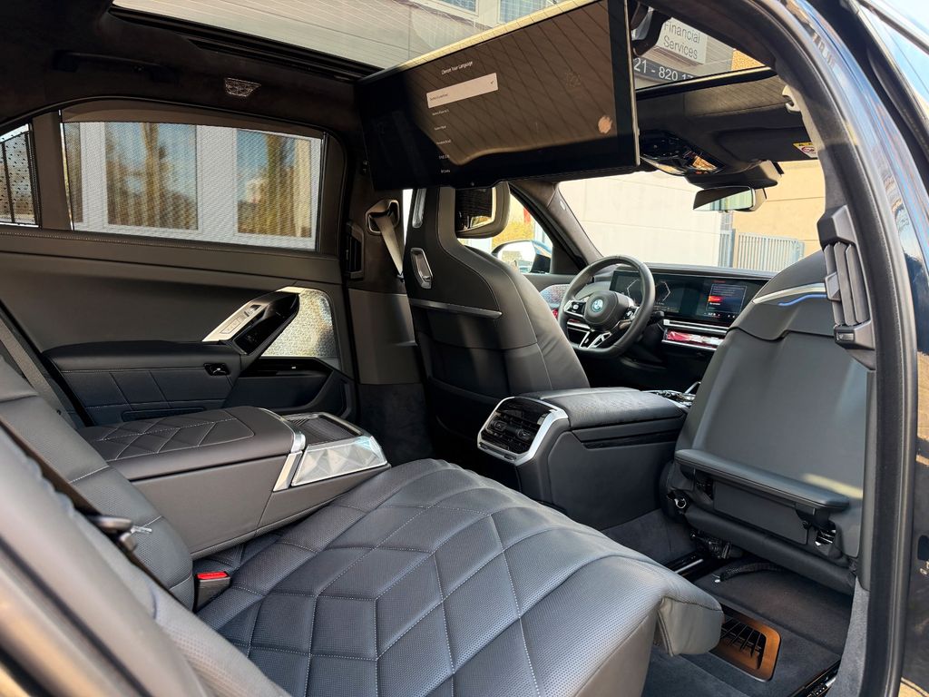 Bild des Angebotes BMW 750 e xDrive M Sport Pro/Fond Enter/UPE180.000€