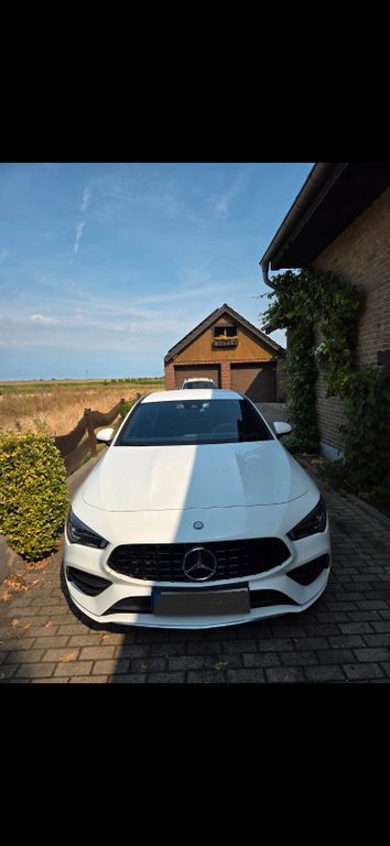 Bild des Angebotes Mercedes-Benz CLA 220 4MATIC DCT -