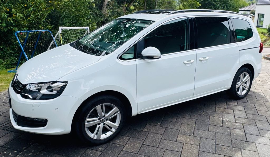 Volkswagen Sharan 1.4 TSI OPF DSG Navi Pano AHKComfortline