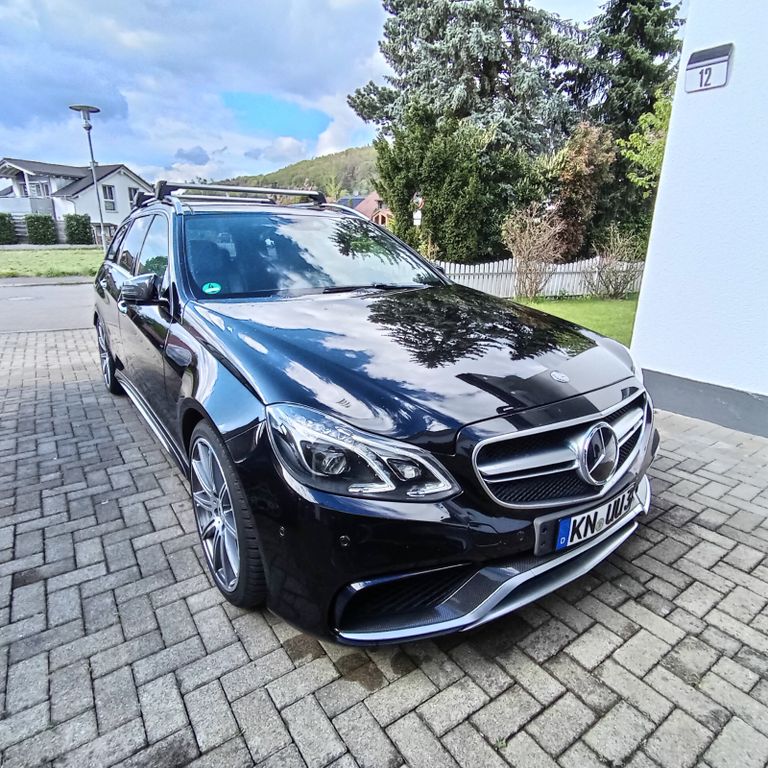 Bild des Angebotes Mercedes-Benz E 63 AMG S 4MATIC T-Modell | 585 PS | Vollausst.