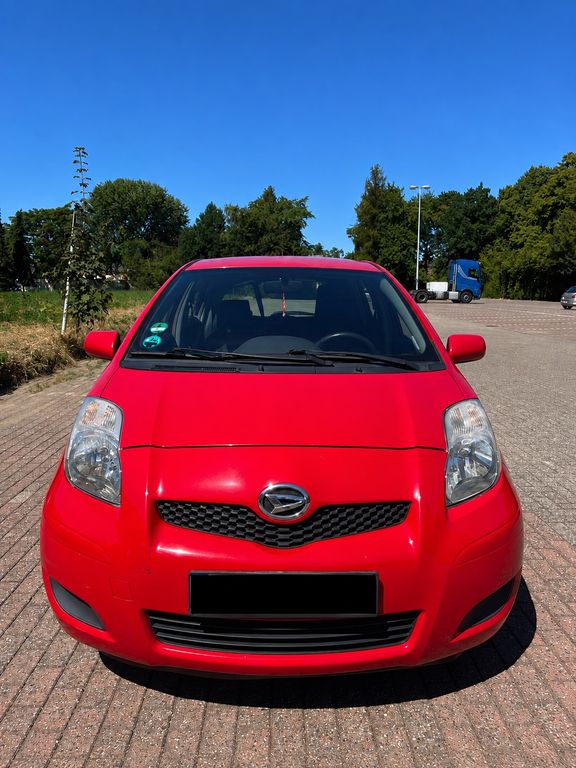 Daihatsu Charade 1,33 Dual-VVT-i Basis Basis