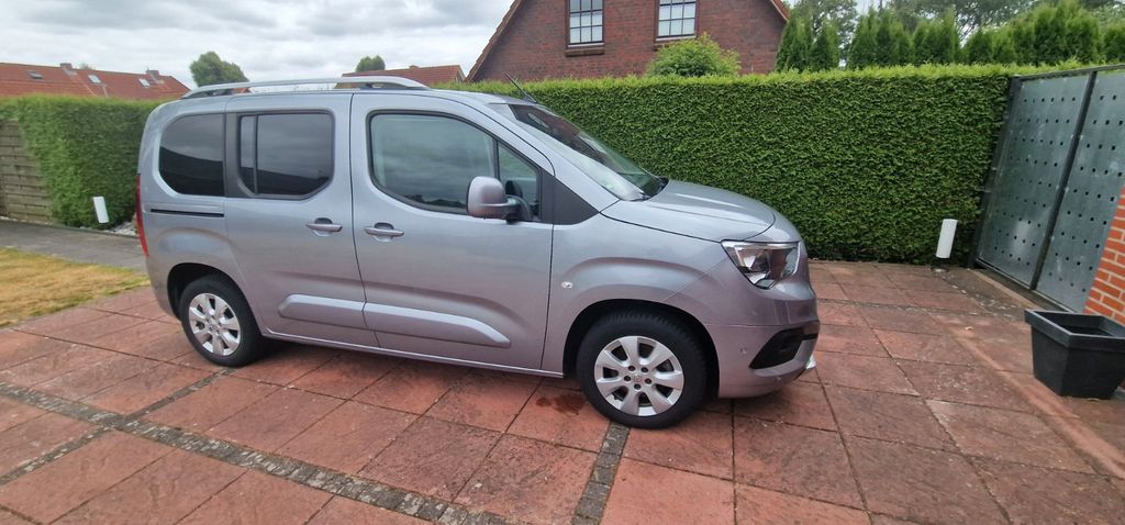 Bild des Angebotes Opel Combo Life 1,2T, AT,  Behindertengerecht