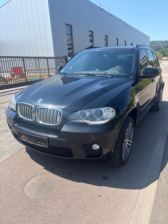 Bild des Angebotes BMW X5  xDrive50i Sport-Paket M