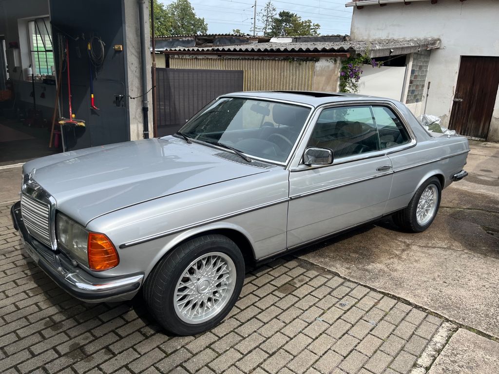 Bild des Angebotes Mercedes-Benz W123 280 CE Coupé