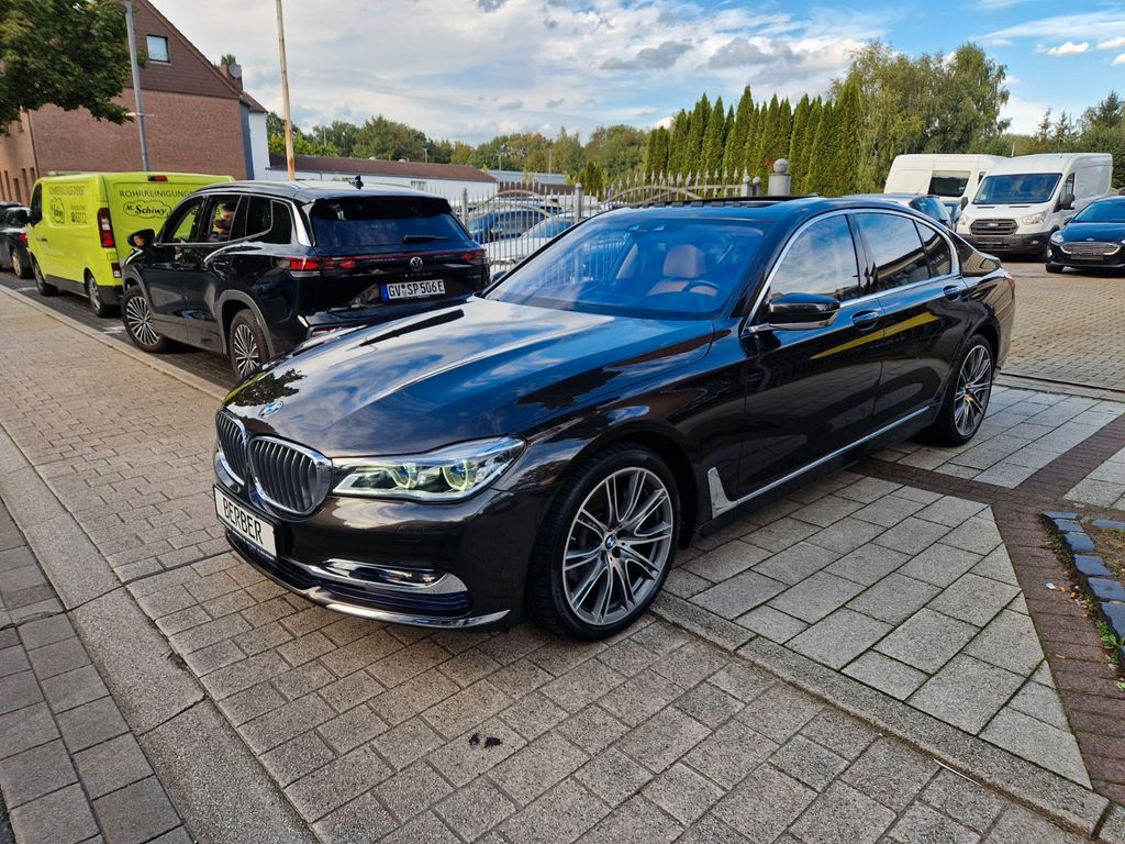 Bild des Angebotes BMW 740 d xDrive*2.HAND*LASERLICHT*MASSAGE*VOLLAUSST