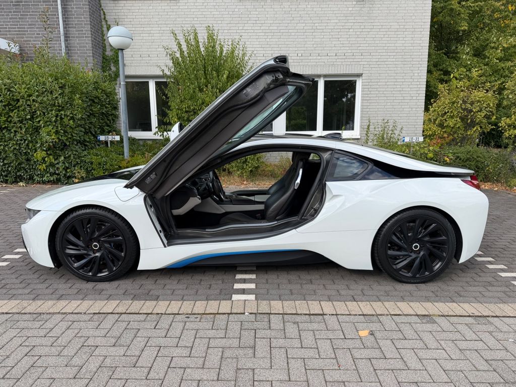 Bild des Angebotes BMW i8 Pure Impulse MwSt. ausweisbar