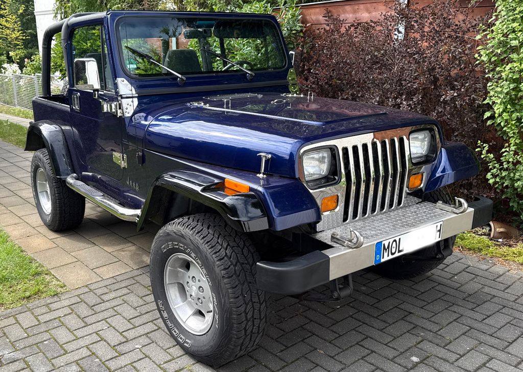 Jeep Wrangler YJ Sahara 4.0 Automatik Oldtimer Softop