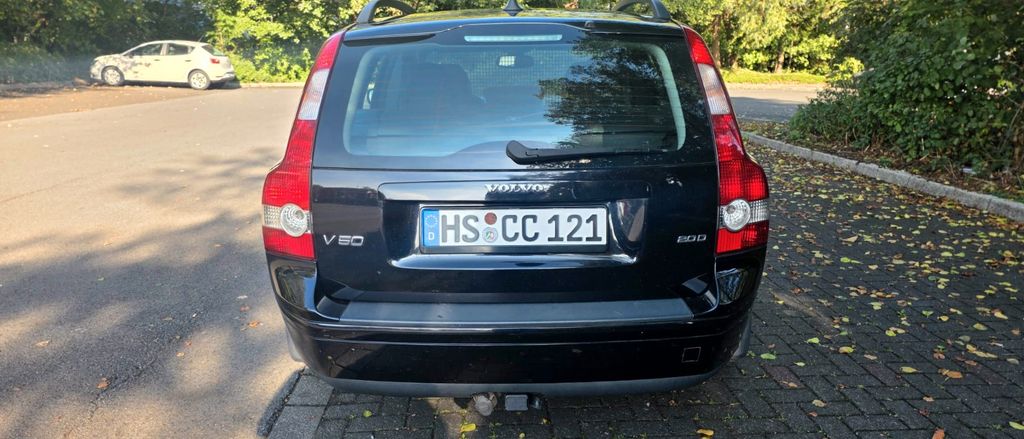 Bild des Angebotes Volvo V50 2.0D Momentum
