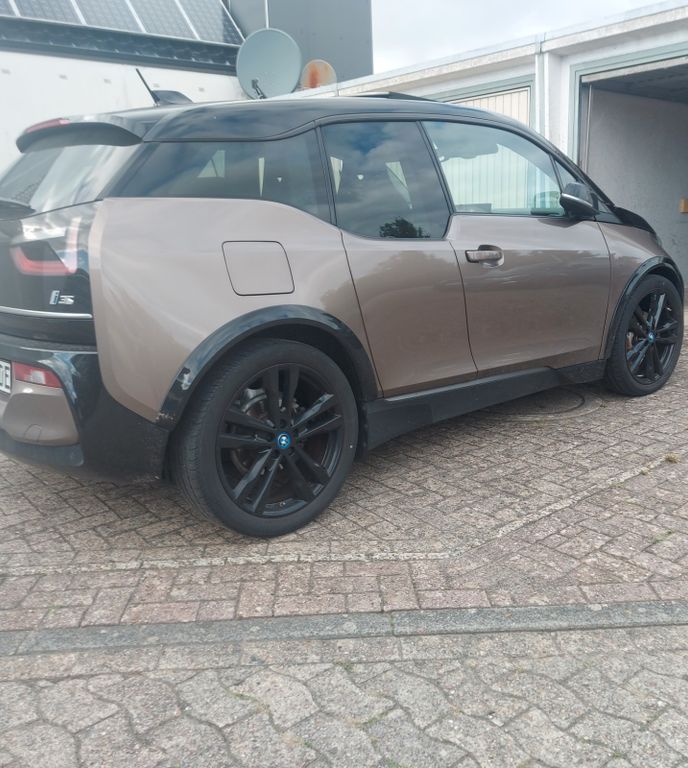 Bild des Angebotes BMW i3s (120 Ah), mit Schiebedach und Lederausst.