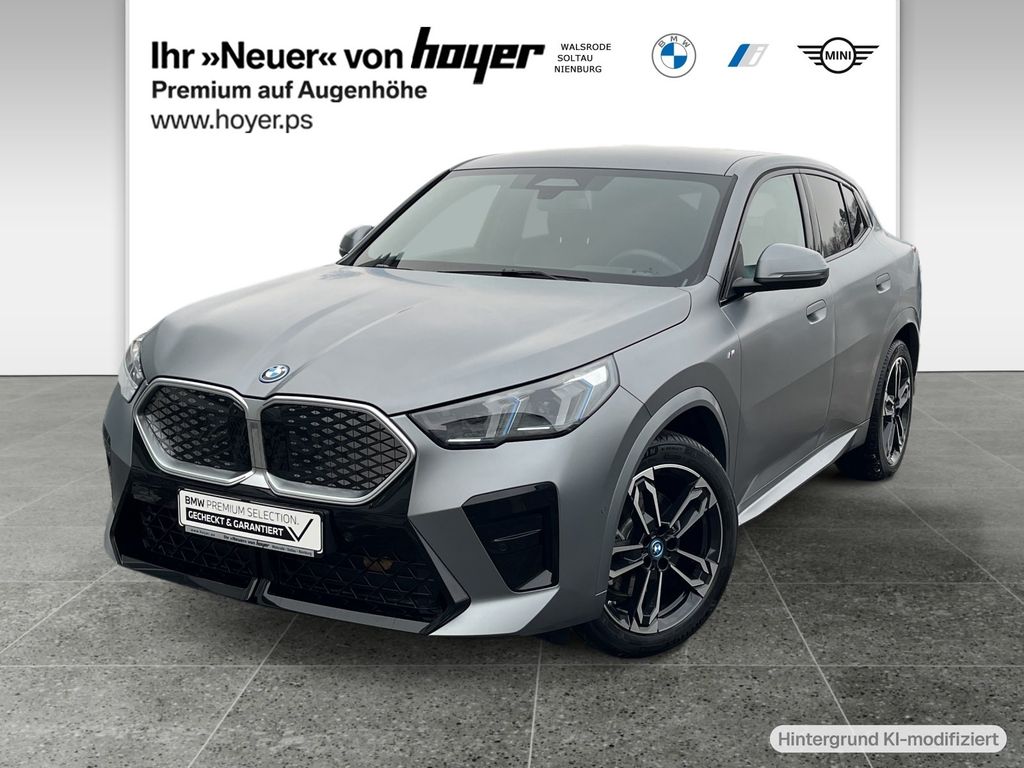 Bild des Angebotes BMW iX2 xDrive30 M Sportpaket Head-Up HK HiFi DAB