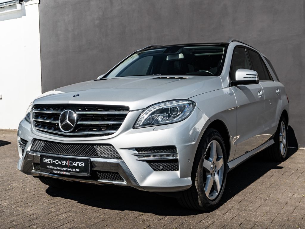 Bild des Angebotes Mercedes-Benz ML 350 Bluetec AMG LINE LED/4x Sitzh/Distronic