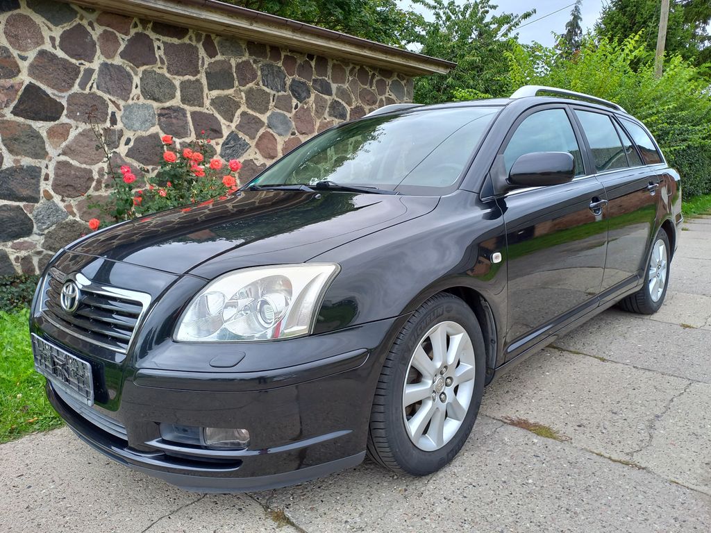 Bild des Angebotes Toyota Avensis Kombi 1.8 Executive