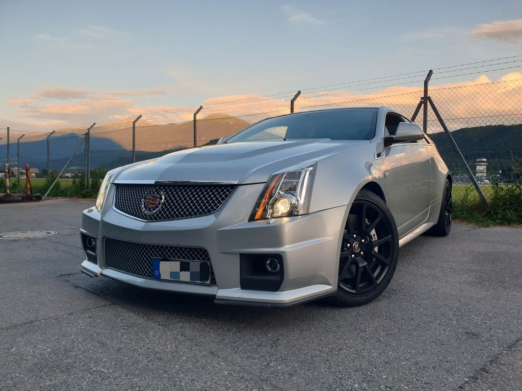 Cadillac CTS V 6.2 V8 Supercharged Coupe