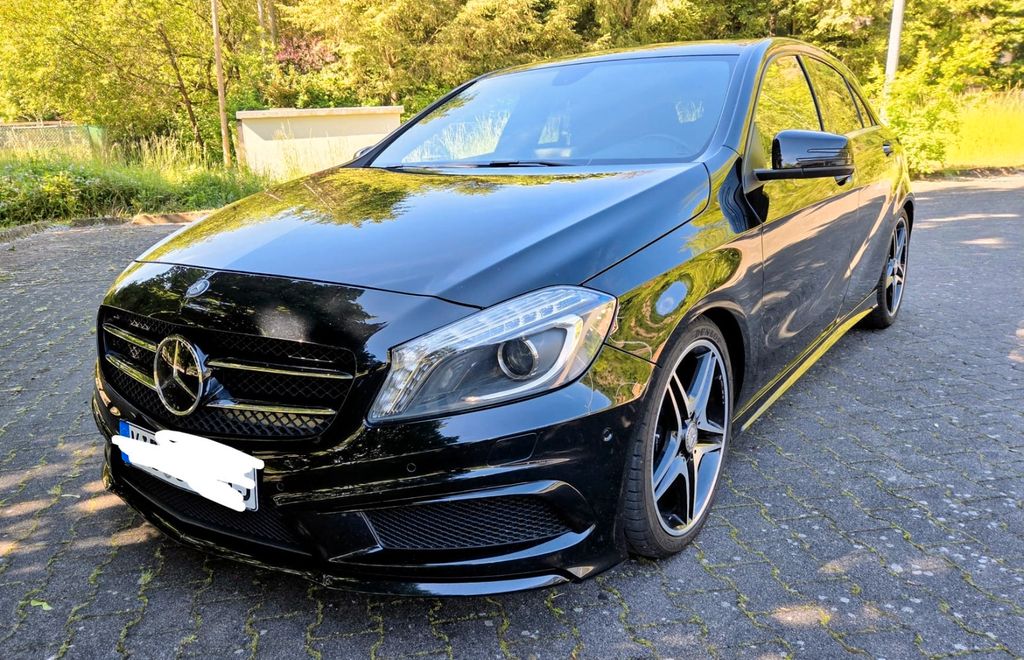 Bild des Angebotes Mercedes-Benz A 180 AMG Line - Top Zustand & Austattung