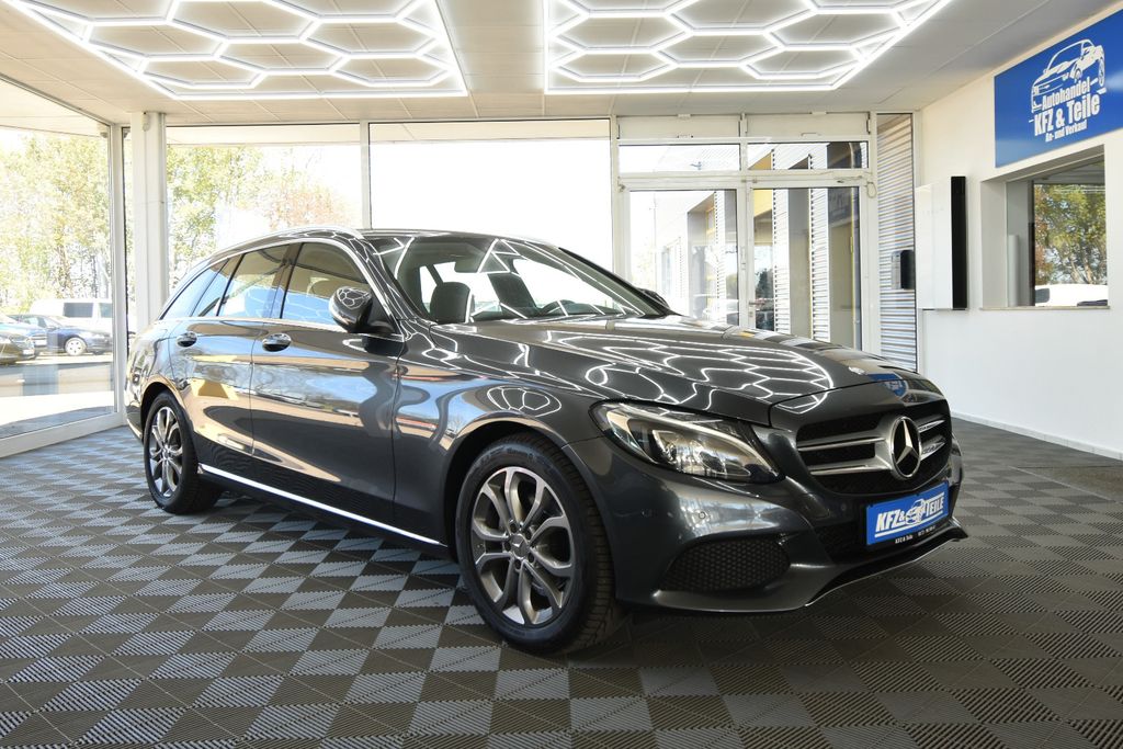 Bild des Angebotes Mercedes-Benz C 200 LED Navi elek. Heckklappe Spur+Totwinkel