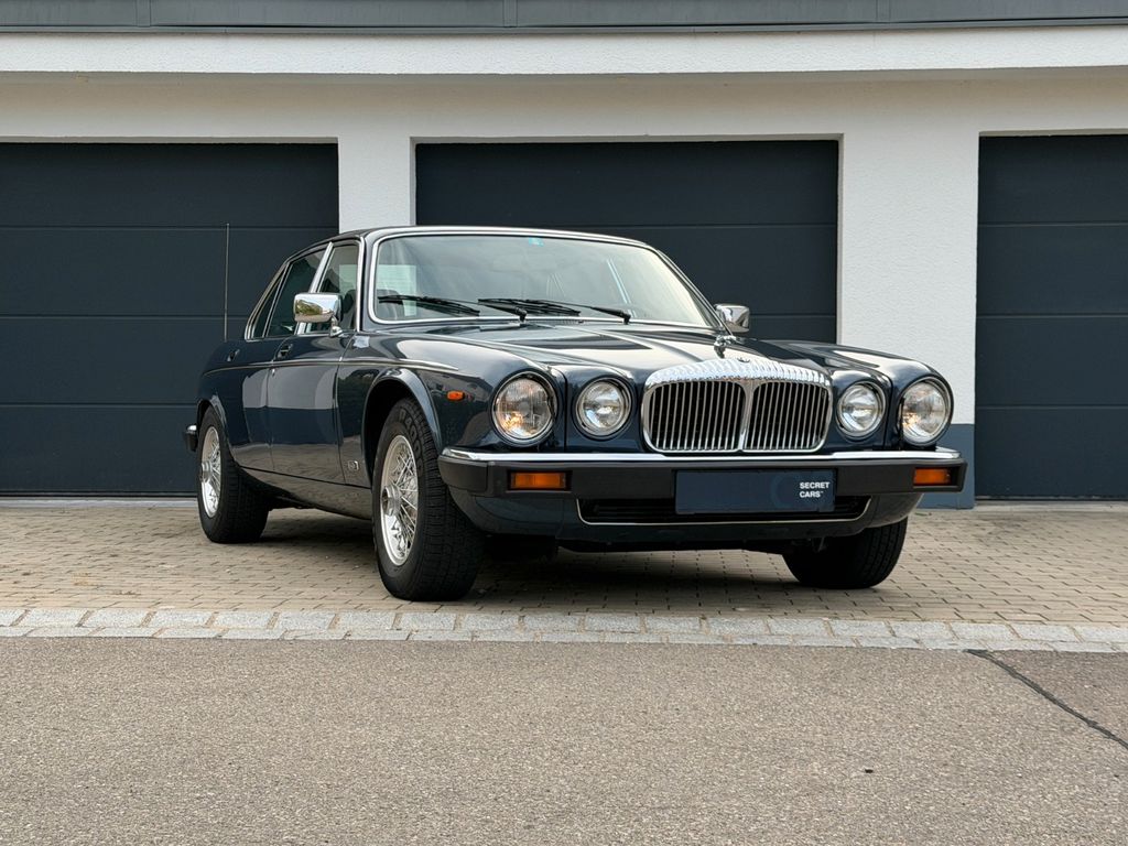 Bild des Angebotes Jaguar XJ12/DaimlerDoubleSix/60.000KM/SAMMLER