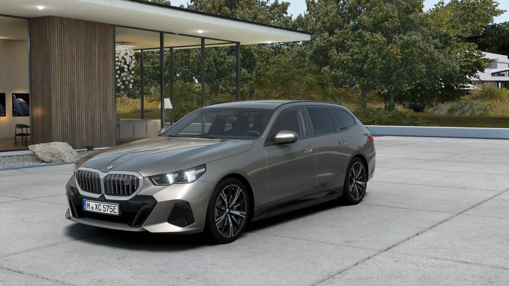 Bild des Angebotes BMW i5 xDrive40 Touring M-Paket Vorführwagenaktion