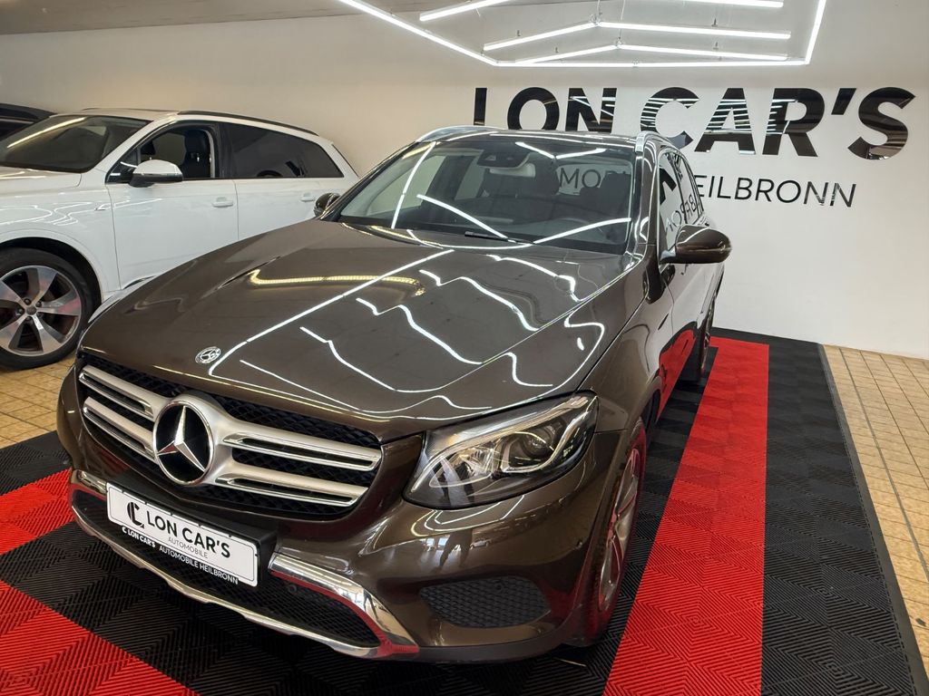 Bild des Angebotes Mercedes-Benz GLC 220 d 4Matic/Navi/LED/Leder/PANO/Kamera