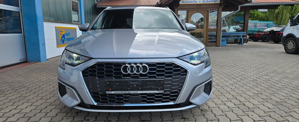 Audi A3 Sportback 30 TFSI advanced / Autom, AHK abneh